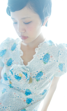 Blue roses cotton dress
